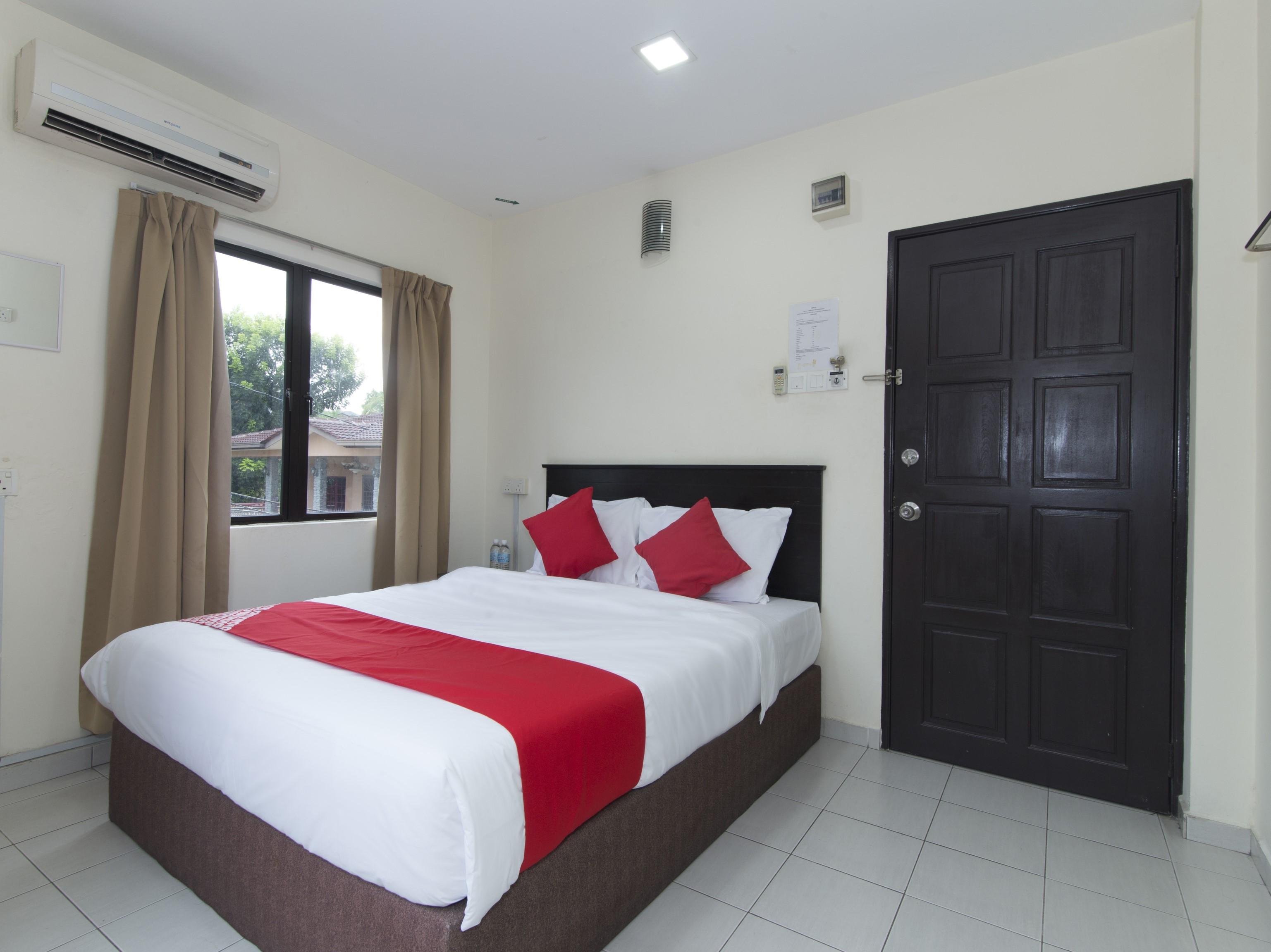 Oyo 91130 Hotel 91 Bukit Mewah Kajang Bagian luar foto