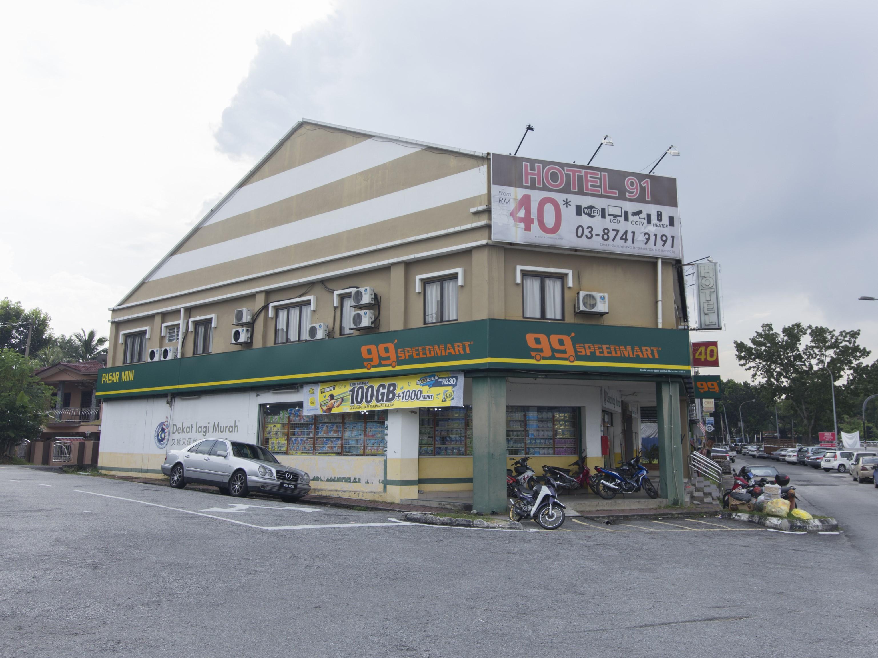Oyo 91130 Hotel 91 Bukit Mewah Kajang Bagian luar foto