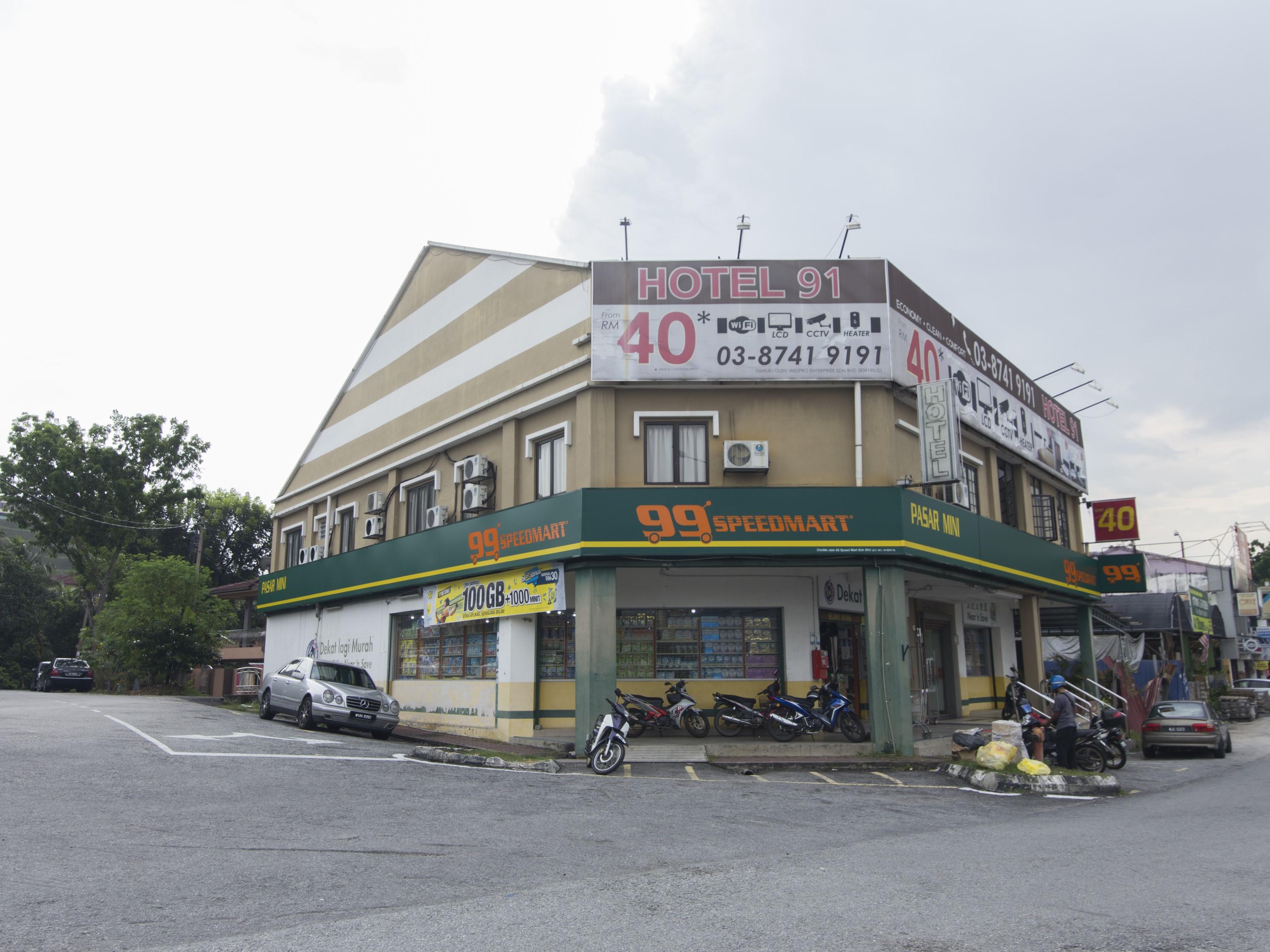 Oyo 91130 Hotel 91 Bukit Mewah Kajang Bagian luar foto