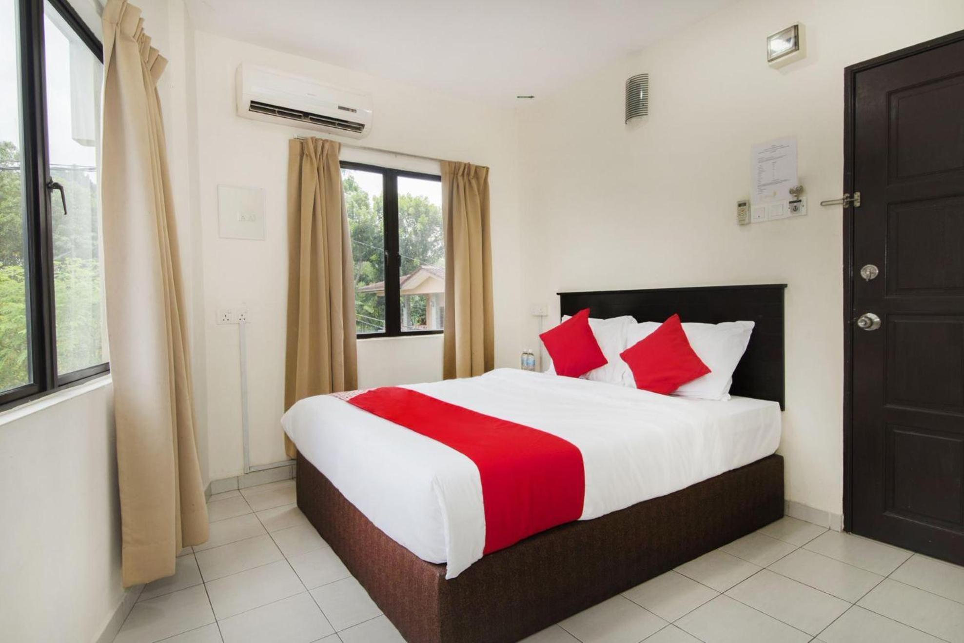 Oyo 91130 Hotel 91 Bukit Mewah Kajang Bagian luar foto