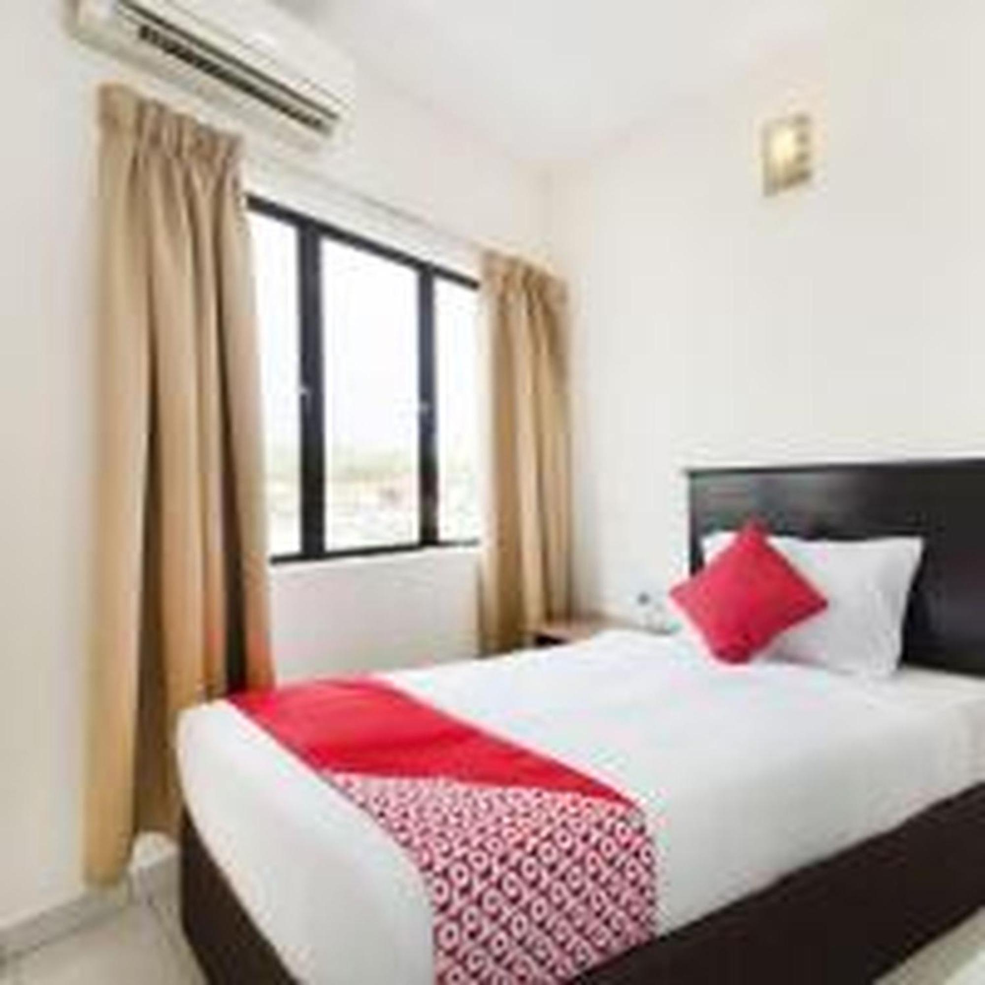 Oyo 91130 Hotel 91 Bukit Mewah Kajang Bagian luar foto
